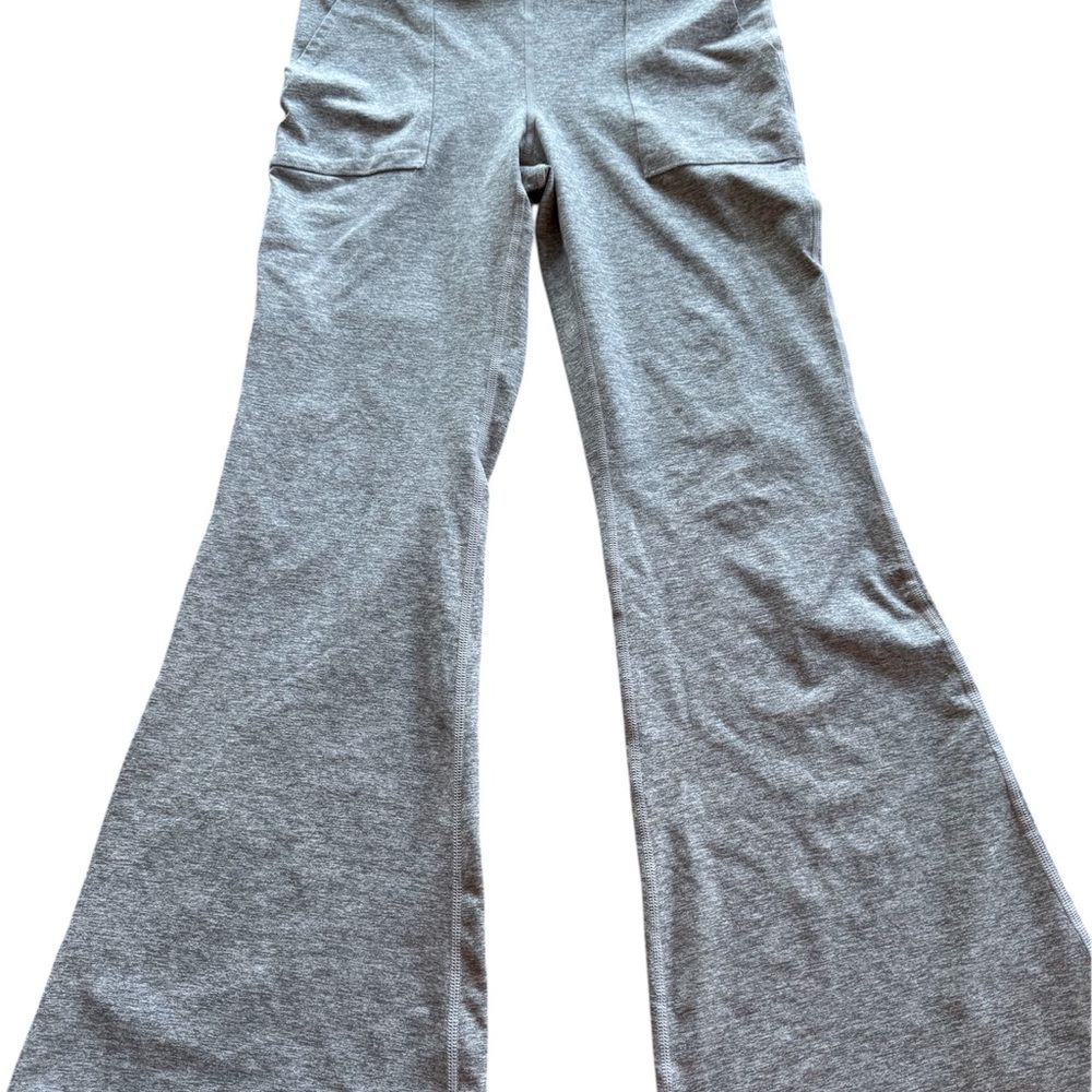 Offline by Aerie The Hugger Fold-over Flare Hi-Rise Pant Size L - Picture 6 of 9